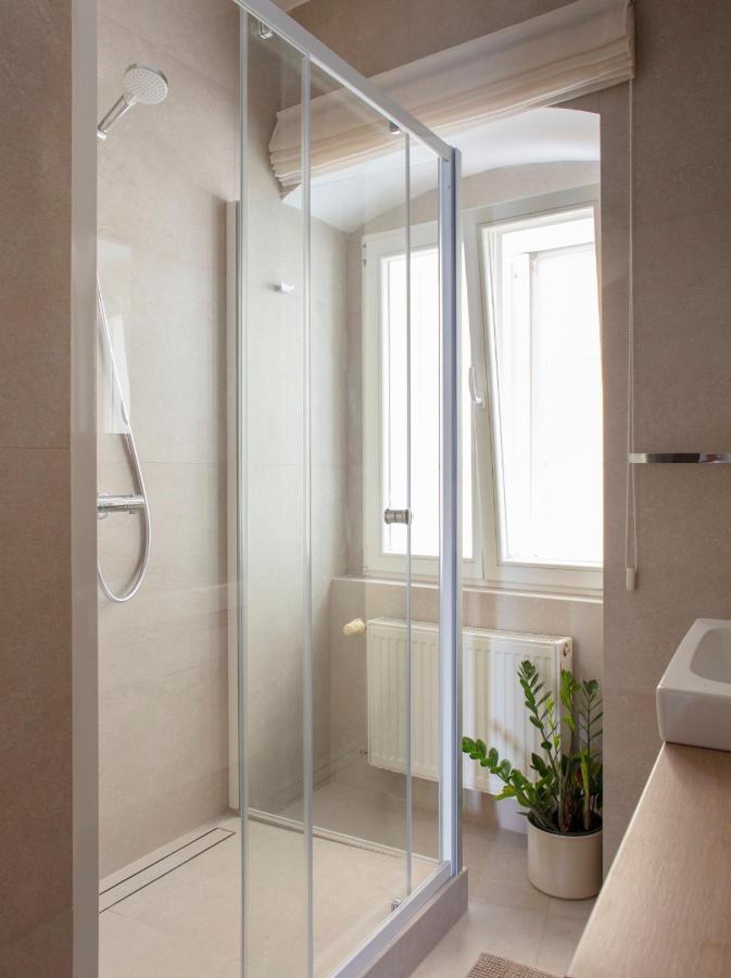 Bastova Apartment Bratislava Esterno foto